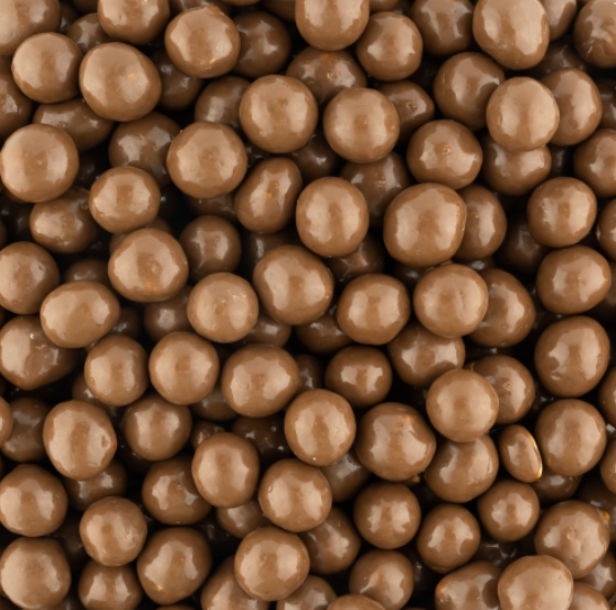 Noisettes caramélisées enrobées de chocolat au lait 300g